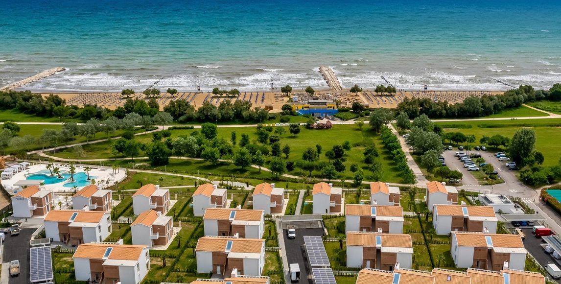 Apartamenty i wille premium nad morzem: styl, komfort i widoki